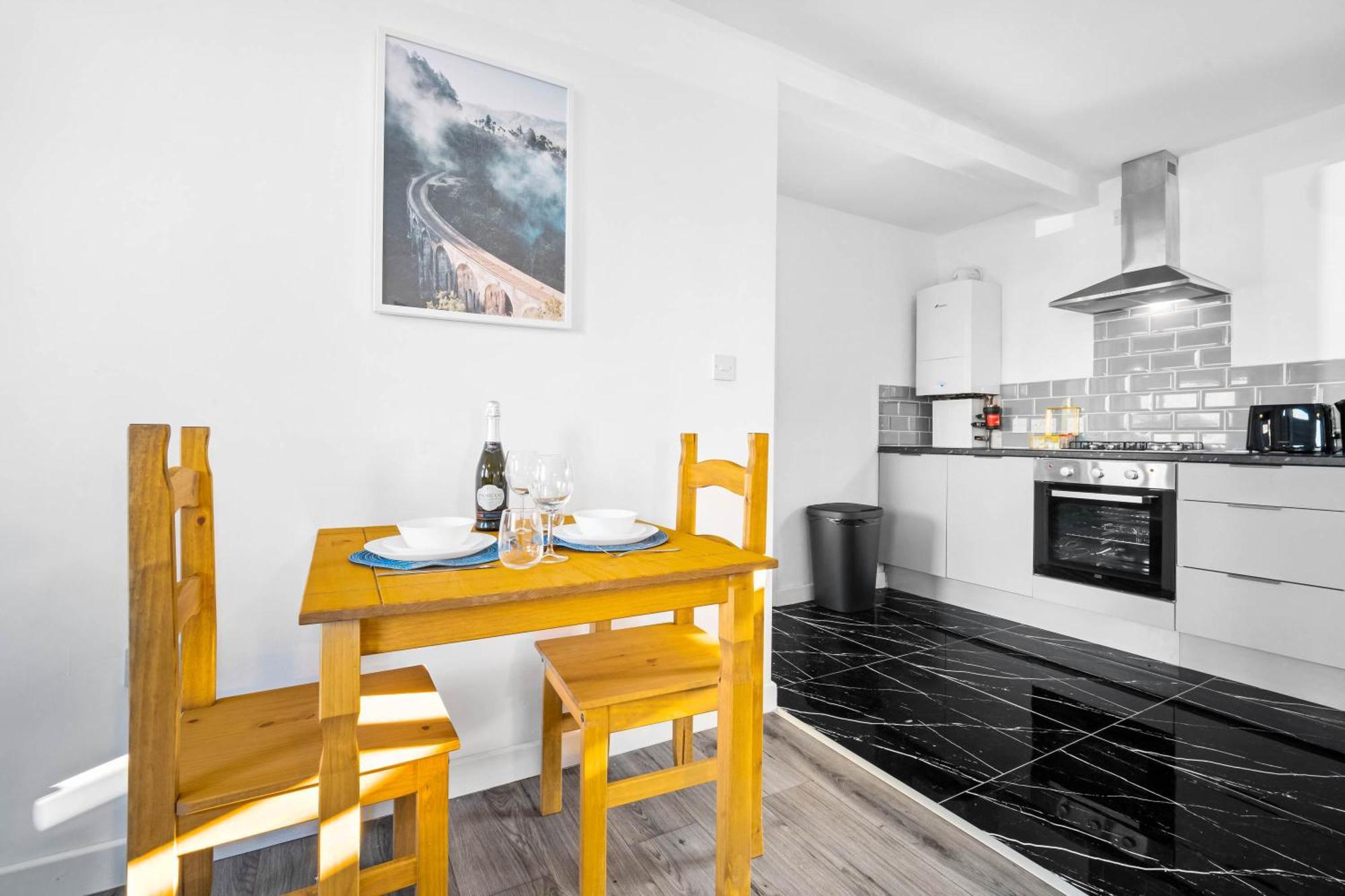 Modern Apartment - Cradley Heath - Top Rated - Netflix - Wifi - 1Mh Smethwick Buitenkant foto